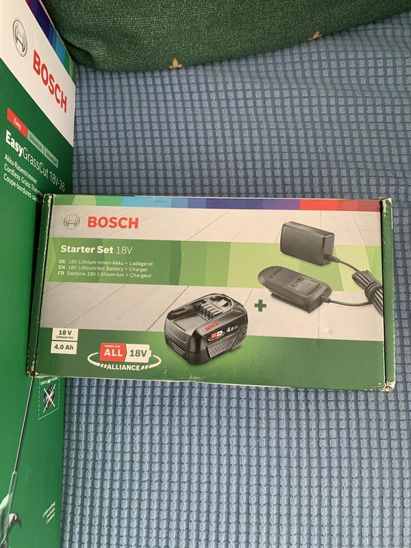 Bosch Starter Set 18V - 1 Batterie 4.0 Ah + Chargeur Rapide AL 1830 CV - POWER FOR ALL System