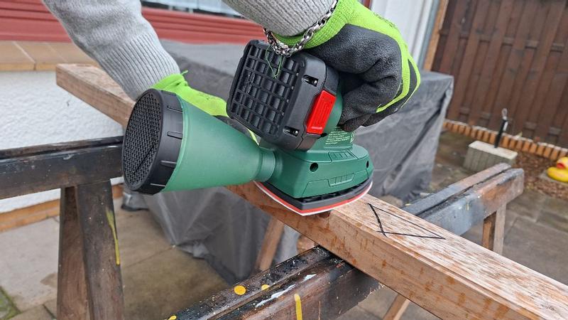 Bosch EasySander 12 Ponceuse Multifonction Sans Fil 12V - Avec Batterie Et Étui - Idéal Débutants