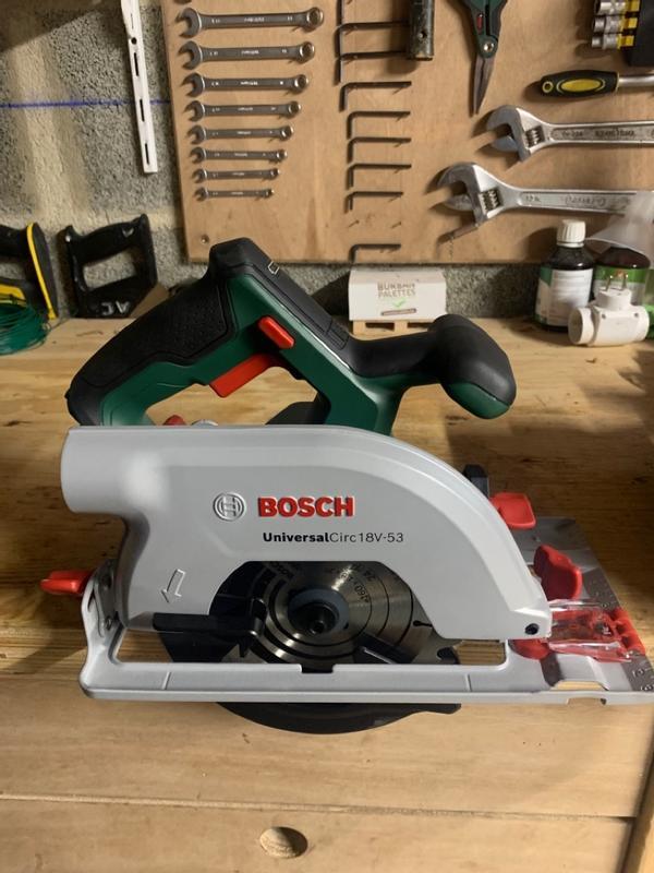 Scie Circulaire Sans Fil Bosch UniversalCirc 18V-53 - Avec 2 Rails De Guidage | Parfaite Pour Le Bricolage Bois