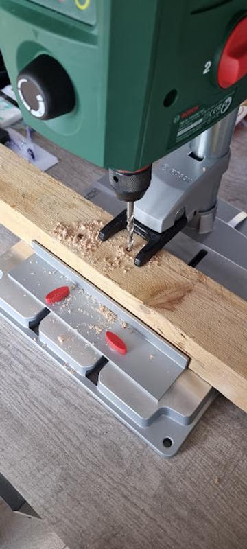 Perceuse D'établi Bosch PBD 40 - 710 W, Perçage Précis Avec Laser Et Affichage Numérique