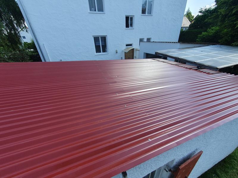 Verlegte Dachbleche