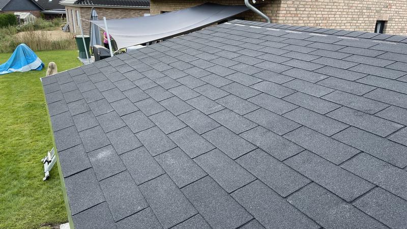 Zwarte Shingles | Brand Solide
