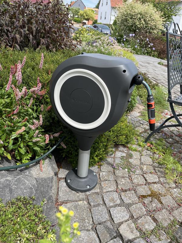 Gardena Schlauchbox Roll-Up M (Schlauchlänge: 20 m, 360 ° drehbar)