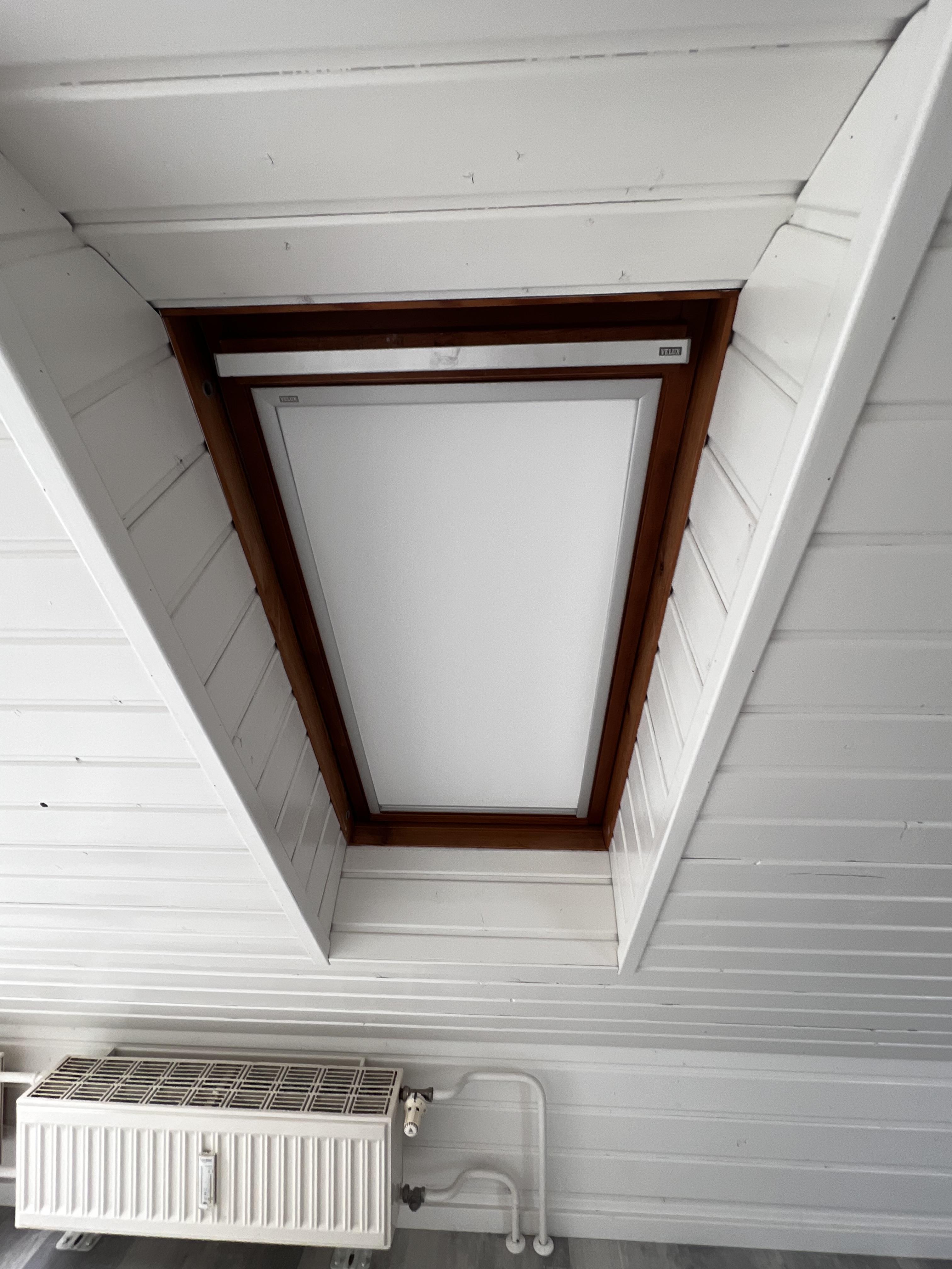 1025S, Weiß Aluminium, M06 DKL 1025S Manuell) Dachfensterrollo Velux BAUHAUS | - (Farbe: Farbe Schiene: