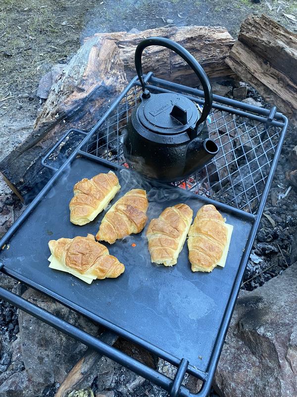 Campfire Cast Iron Kettle 1.9L