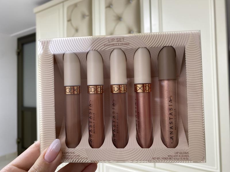 undressed lip set anastasia