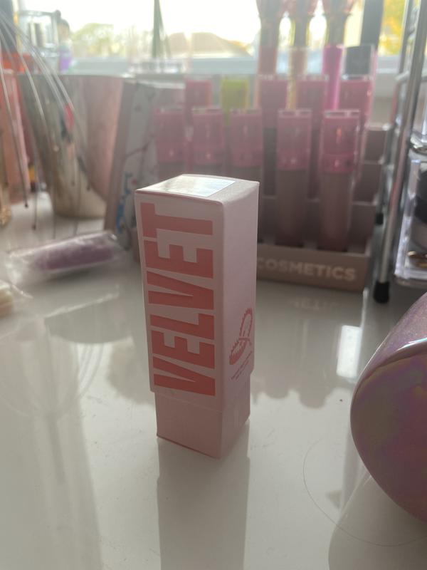 Jeffree Star Cosmetics Velvet