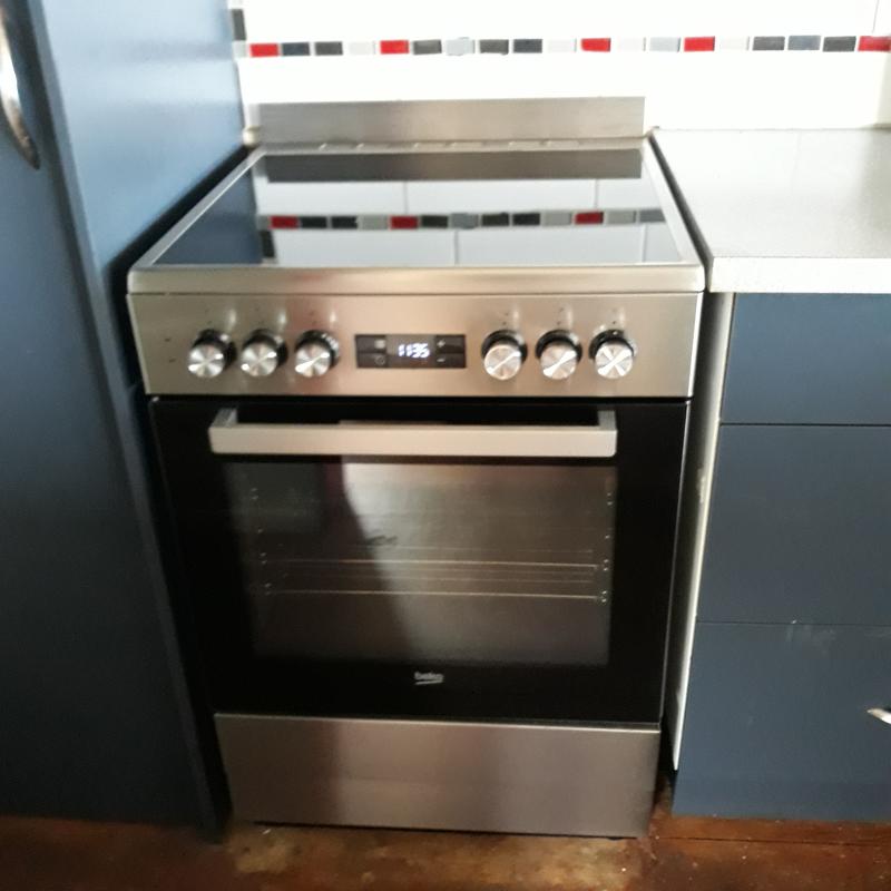 Freestanding Cooker (Multifunctional, 60 Cm) BFC60VMX1 BEKO atelier