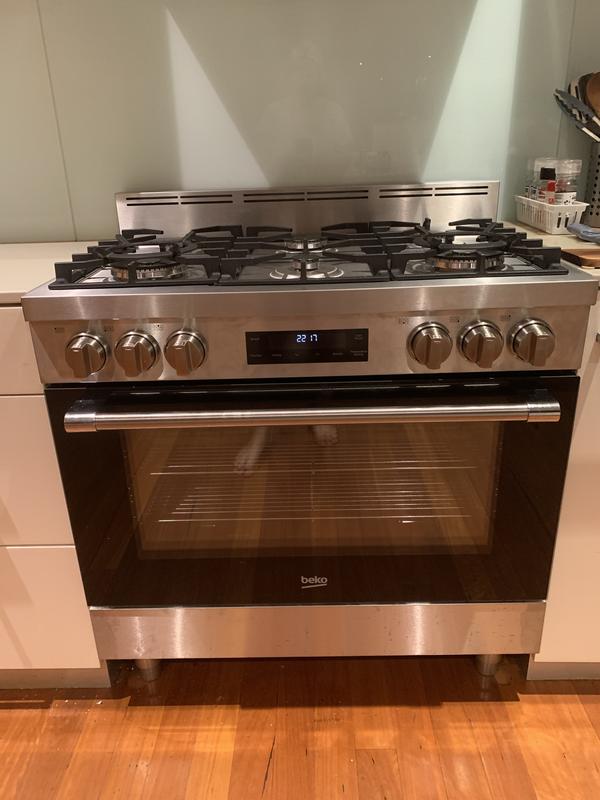 Beko 900mm freestanding oven hot sale