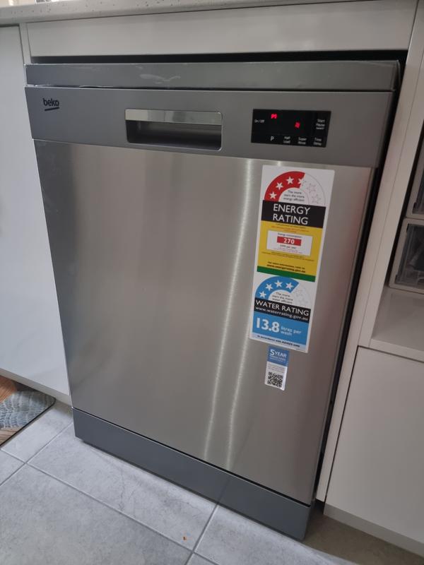 Beko dfn15r10x sale standard dishwasher