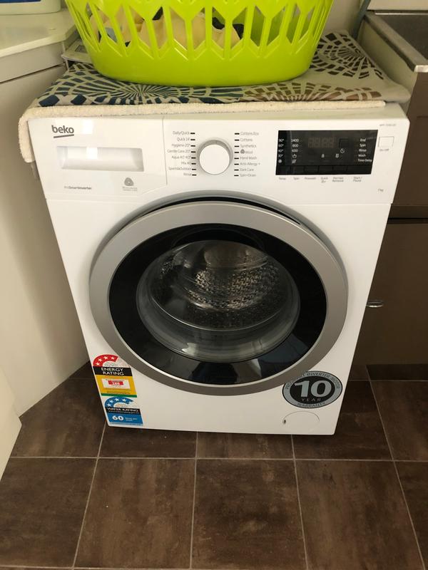 beko 7kg front load washing machine wmy7046lb2