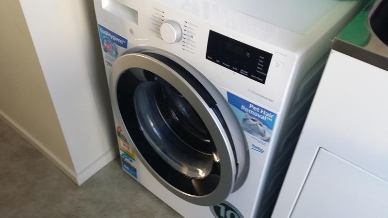 beko 7kg front load washing machine wmy7046lb2