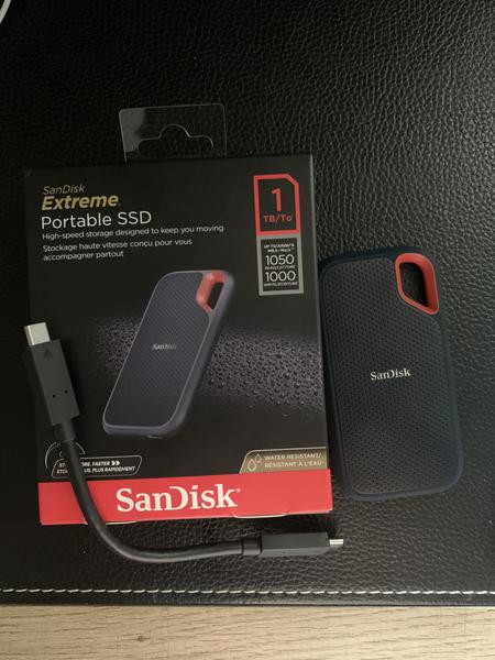 SanDisk Extreme ポータブルSSD 1TB SanDisk Extreme® Portable SSD - 1TB - Apple (CA)