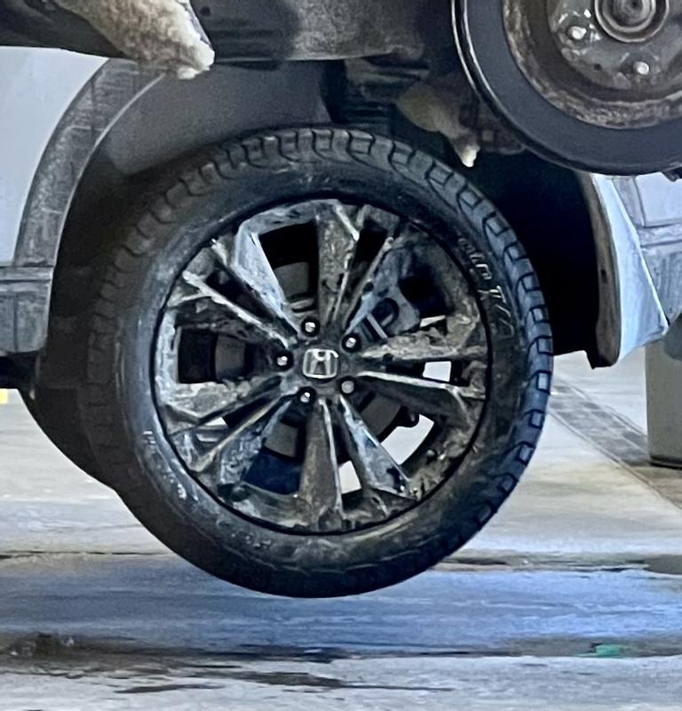 No raised white letters on these tires