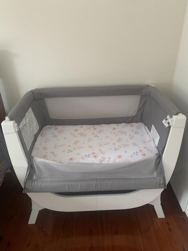 Shnuggle air bedside crib hot sale reviews