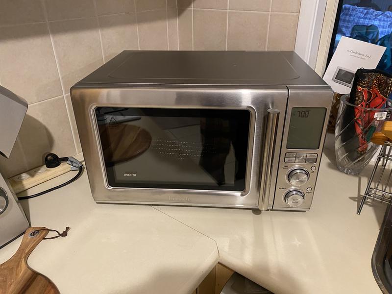 Breville Combi Wave 3-in-1 Microwave, Air Fryer, and Toaster Oven, Brushed  Stainless Steel 