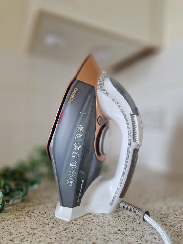 Breville vin401 deals diamondxpress steam iron