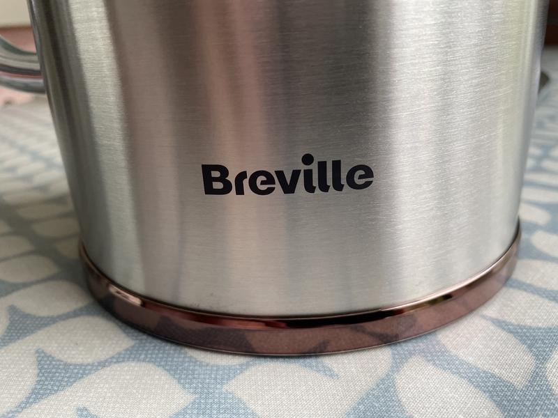 Breville Smart Kettle Luxe has 5 temperature settings & a lid that releases  steam » Gadget Flow