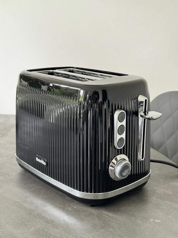 Breville VTR001 Bold Black 2-Slice Toaster with High-Lift and Wide