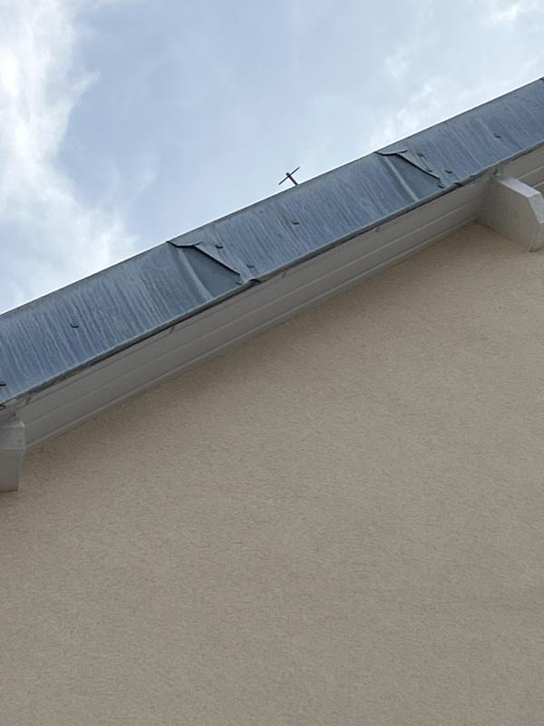 Ouvrir la fenêtre modale de l'avis 1 sur 2