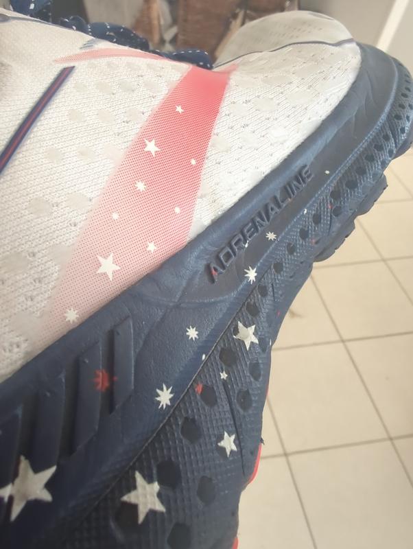 Brooks launch 5 stars cheap and stripes