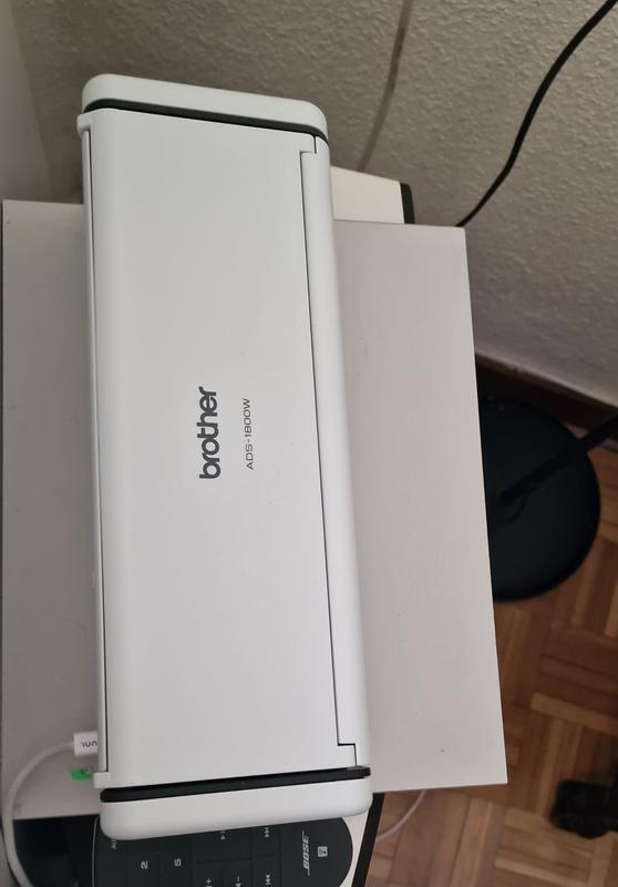 ADS-1800W | Scanner de documents compact | Brother