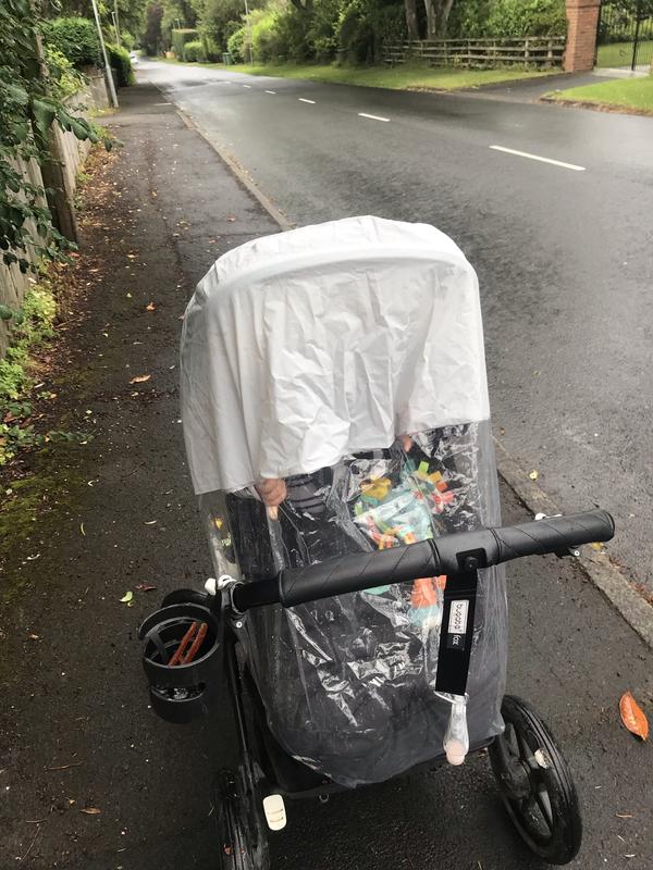 Bugaboo cameleon store rain cover demo