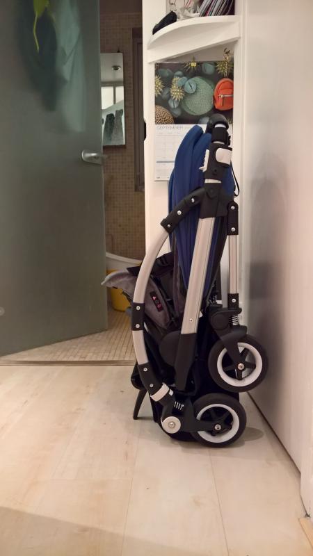 bugaboo bee self stand