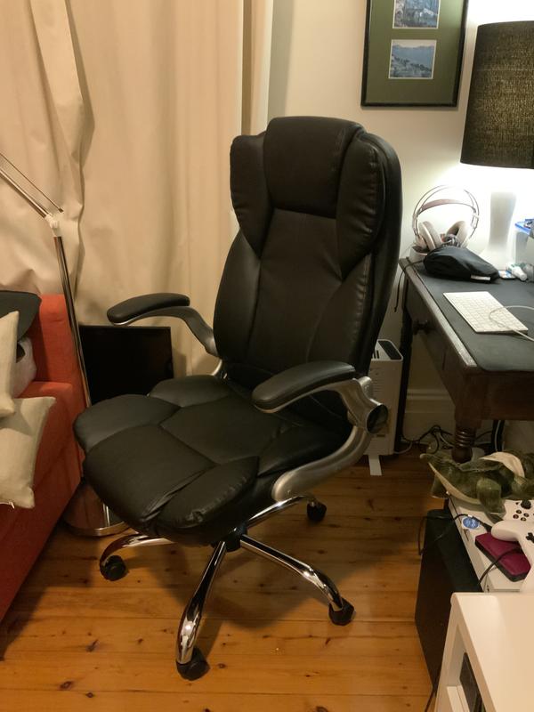 Giuseppe bonded leather executive deals office chair black