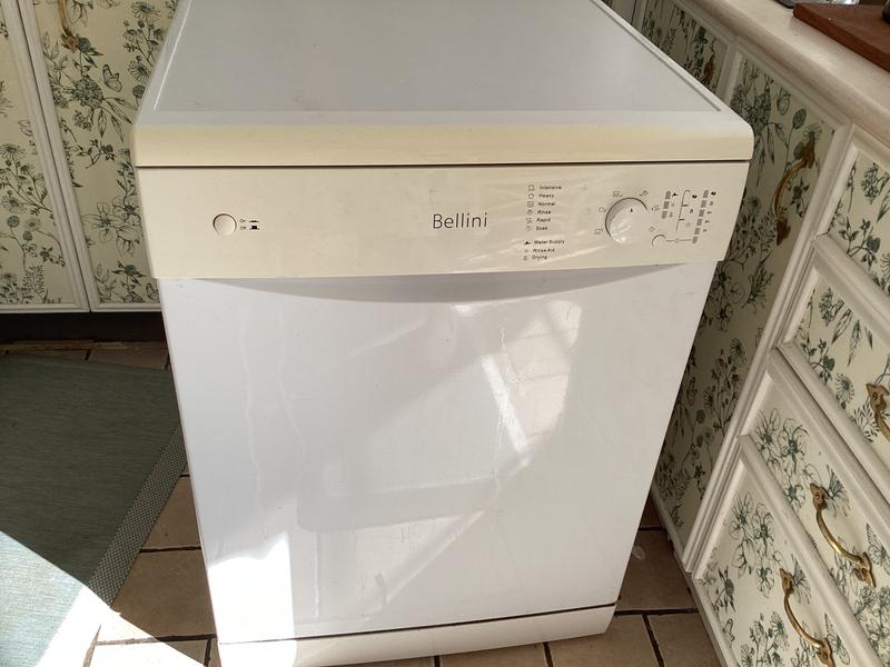 Bellini 45cm white 9 place setting 6 2024 programs dishwasher