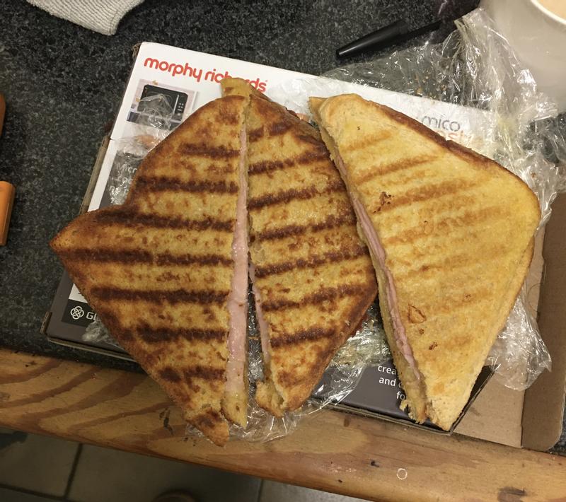 MICO Toastie Toasted Sandwich Maker Microwavable