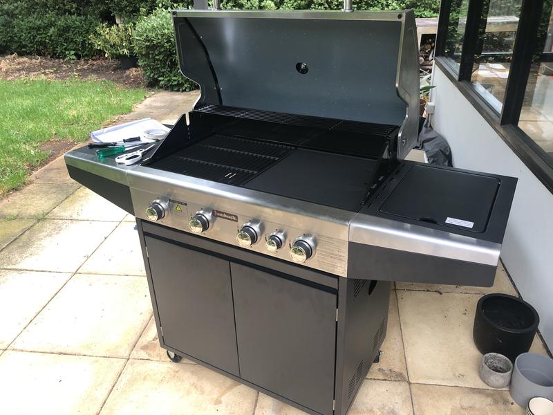 Jumbuck stardom hotsell 4 burner bbq