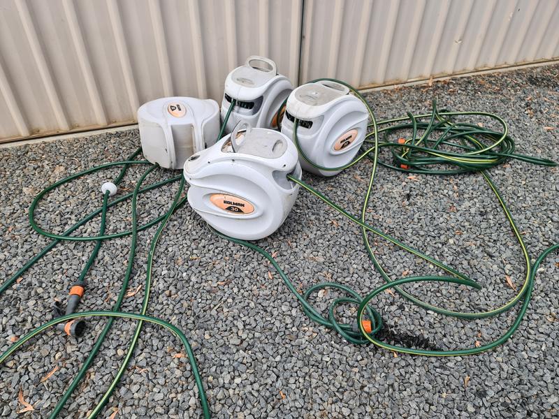 Holman 30m Retractable Hose Reel - Bunnings Australia