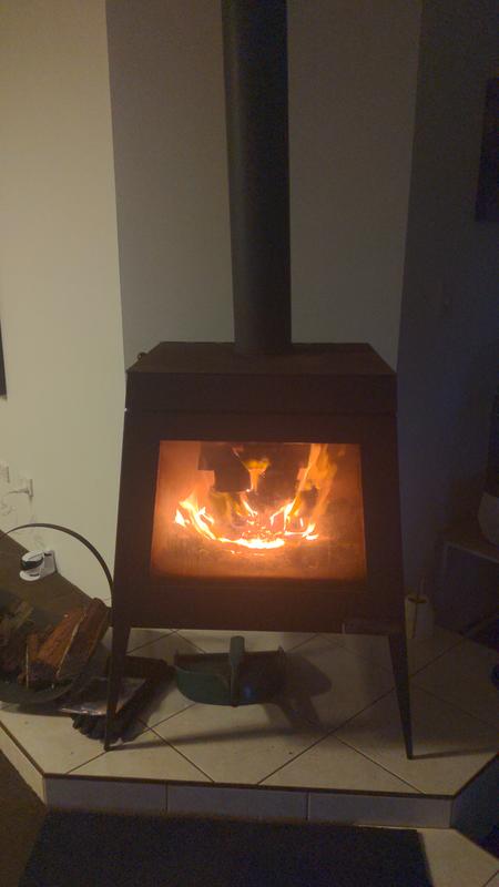 Scandia Edge 50 Radiant Indoor Wood Heater - Bunnings Australia