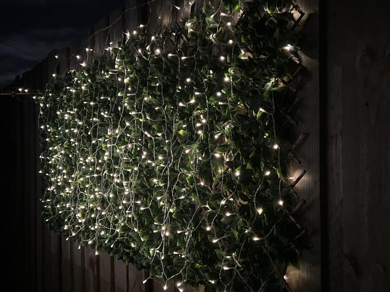 Fence curtain store lights