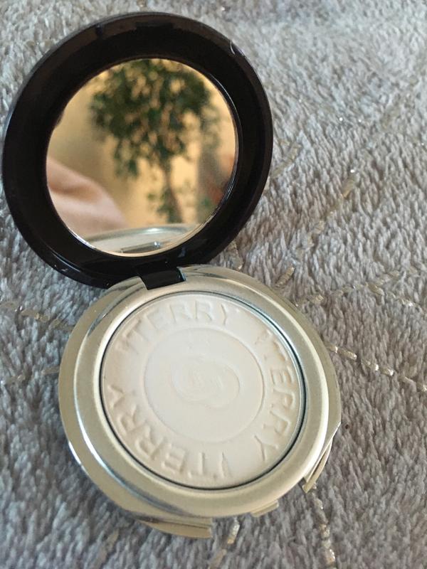 Hyaluronic Pressed Hydra-Powder Travel-Size Makeup – BY TERRY EU