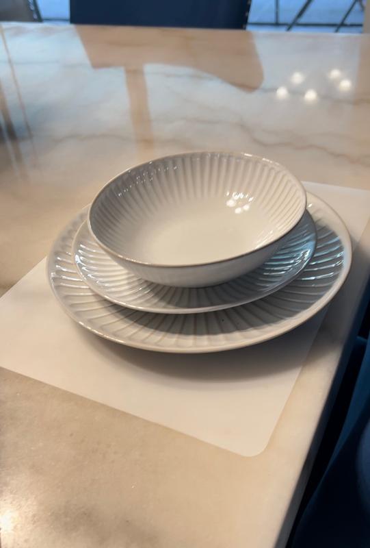 Review Thumbnail Image 0 339565790