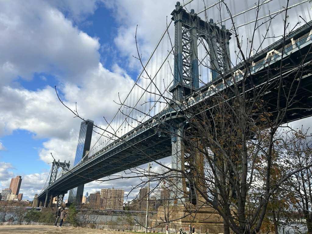 ブロンクス、ブルックリン、クイーンズを巡るニューヨークバスツアー
