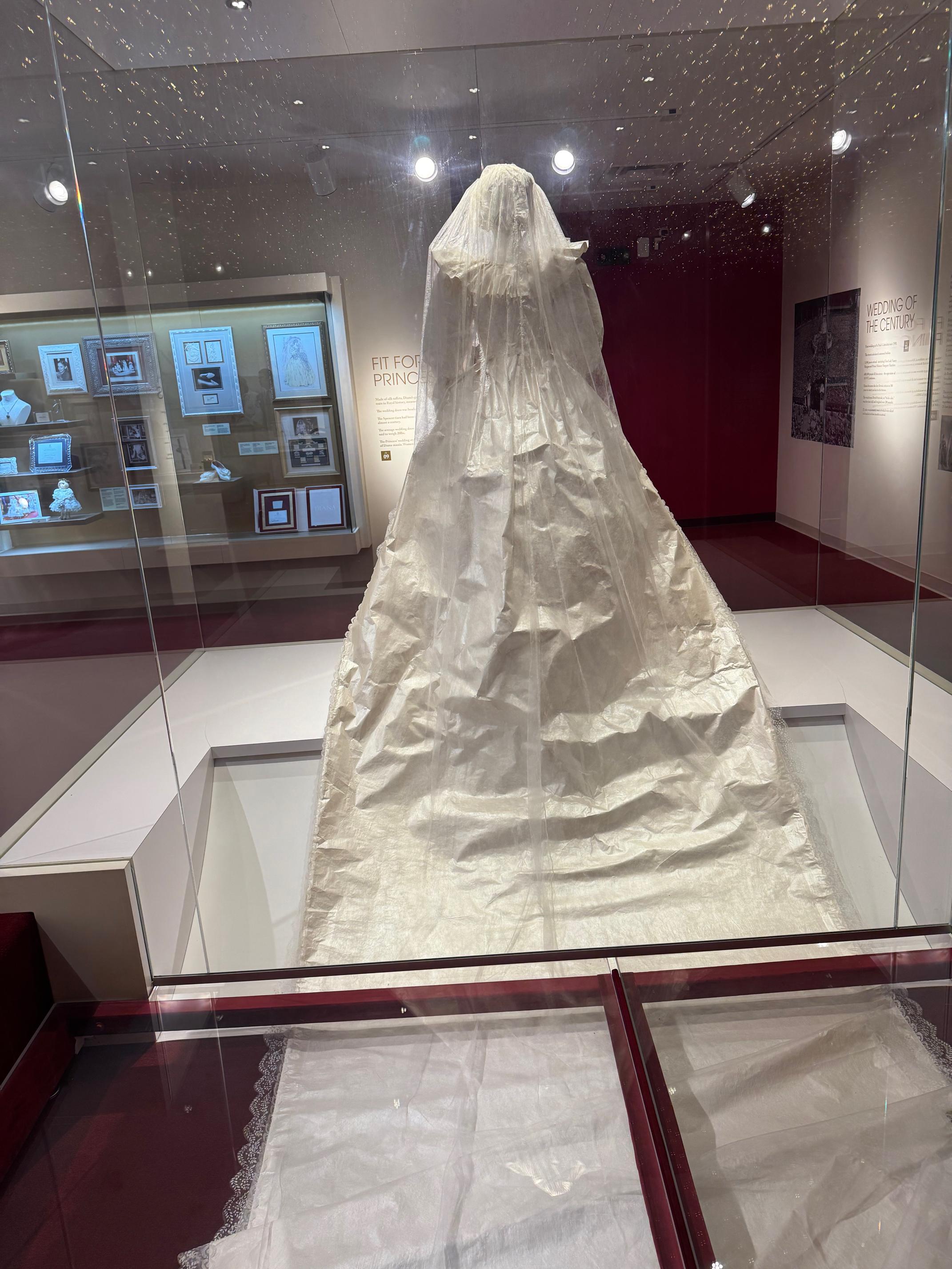 Princess Diana & The Royals: The Exhibition | Billets moins chers | Go City
