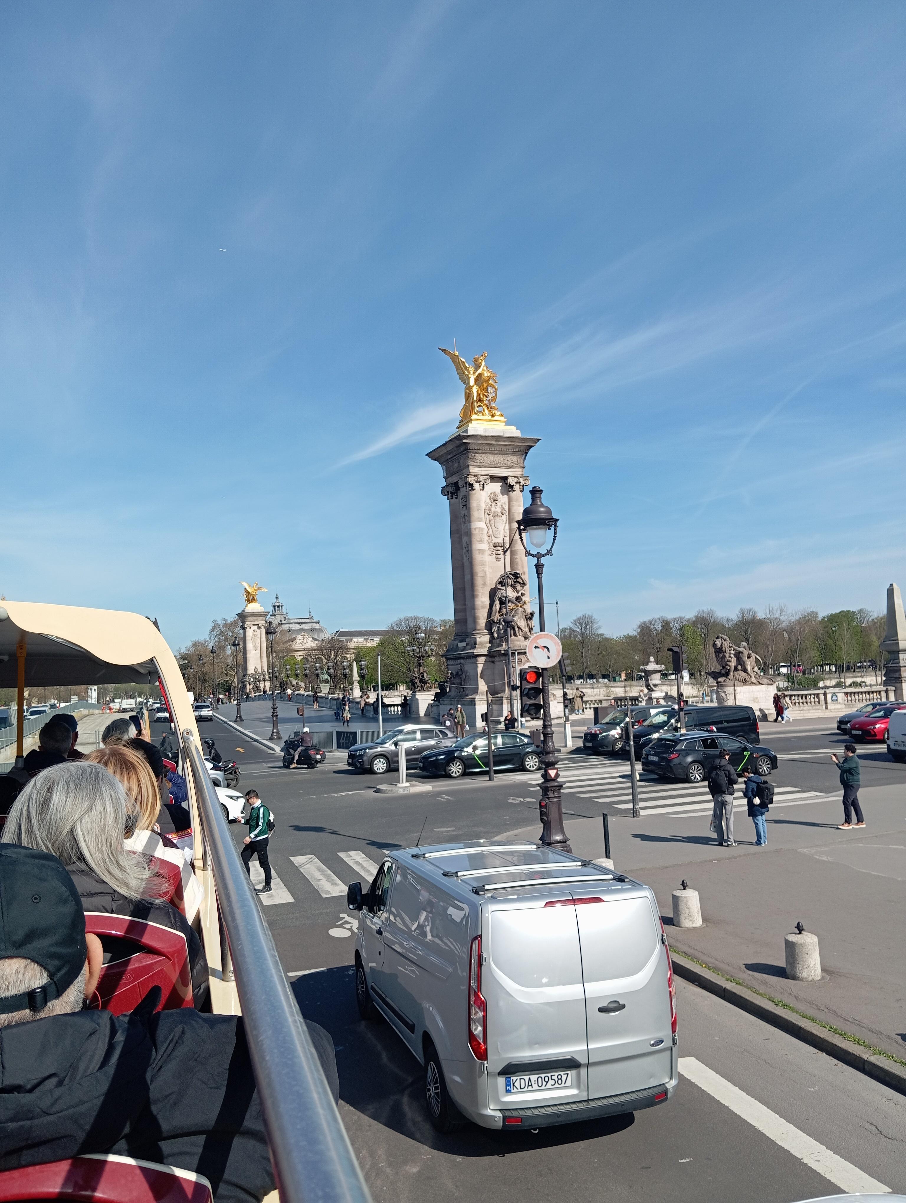 Tour per Parigi