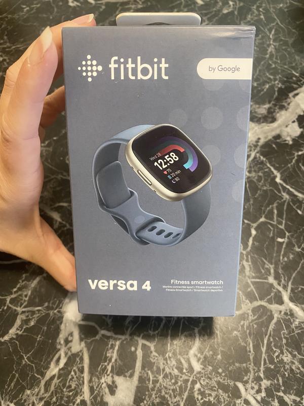 Fitbit Versa au meilleur prix sur