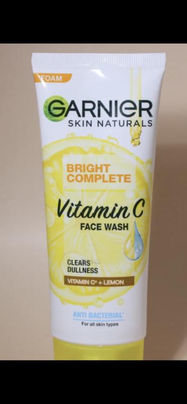 Garnier vit c face wash