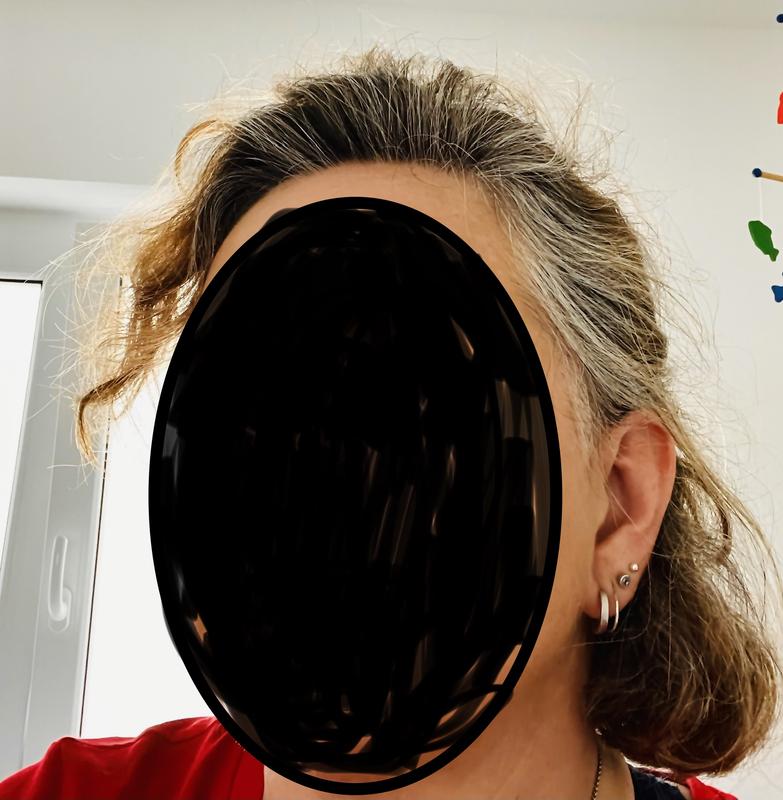 Ausgangshaarfarbe: dunkelblond mit wessen Strähnen