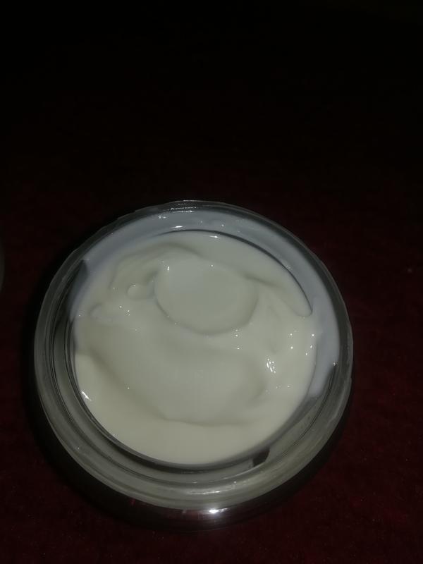 Das ist die Pflegecreme.