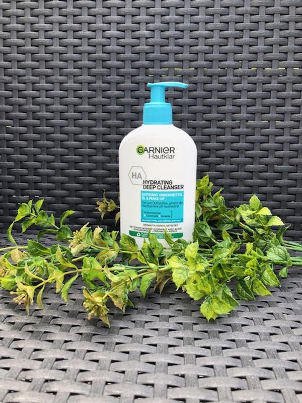 Garnier Hautklar HA Hydrating Deep Cleanser