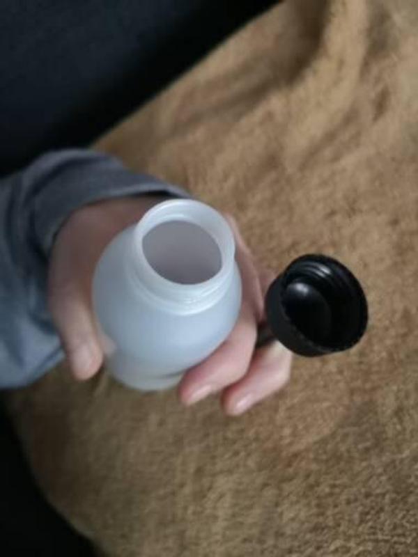Im Package eine Mischflasche