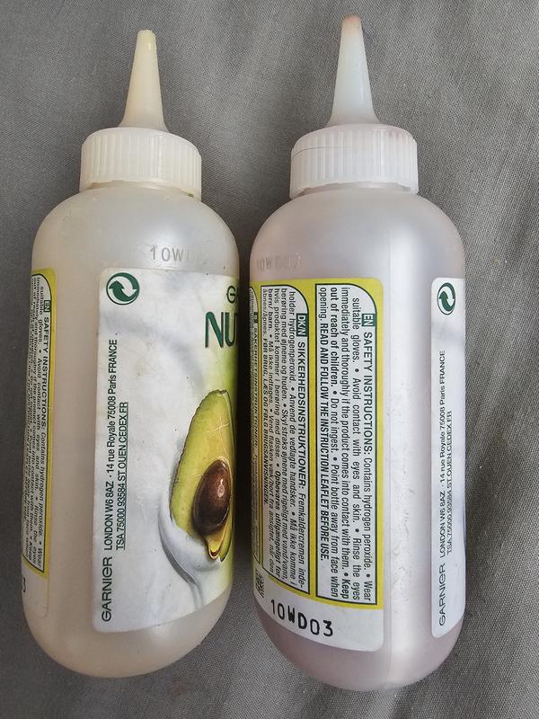 Same product number and brand and different mix colour result