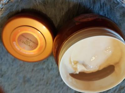 Coconut oil and cocoa butter hair mask