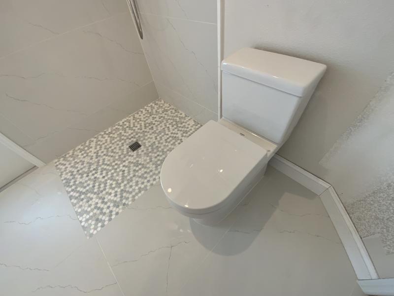 UBCBW45SSH ２つ Gerber Wicker Park 1.28 Gpf Two Piece Elongated Toilet with