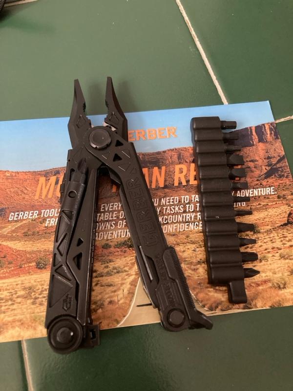 Center-Drive Rescue - MOLLE-Compatible Sheath | Gerber